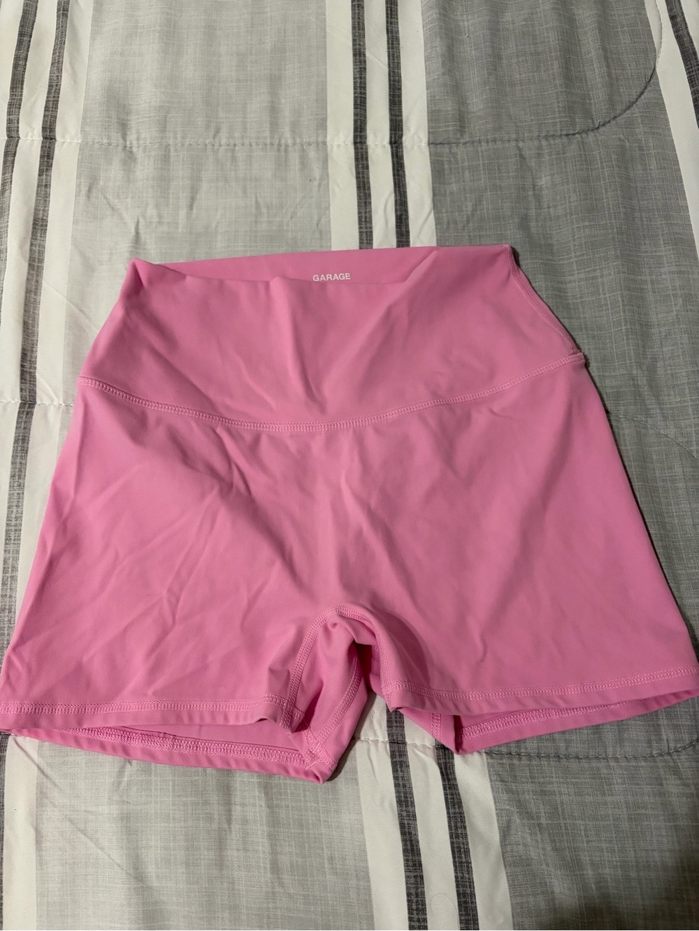 Garage pop it Pink Active Booty Shorts
Medium